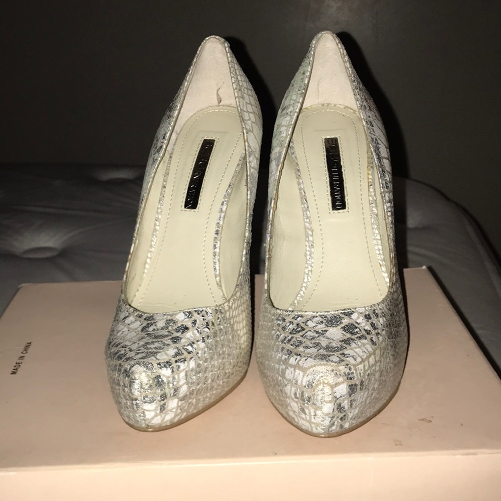 BCBG shoes